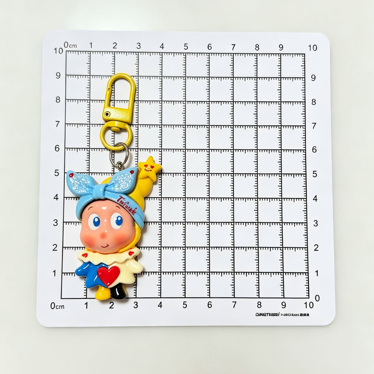Star Cartoon Face Resin Charm Keychain