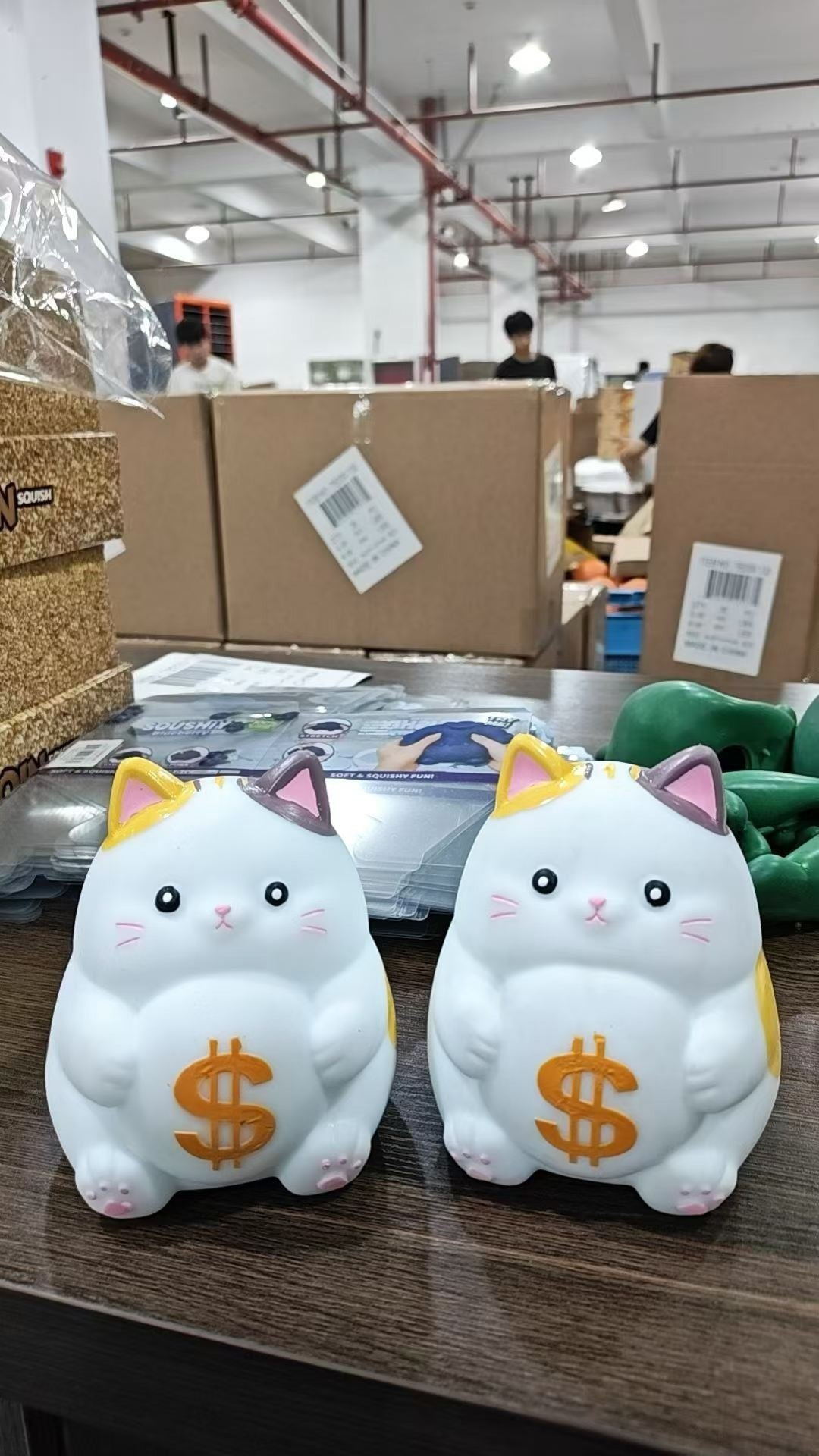 Giant TPR Realistic Squishy Toy - Lucky Cat I