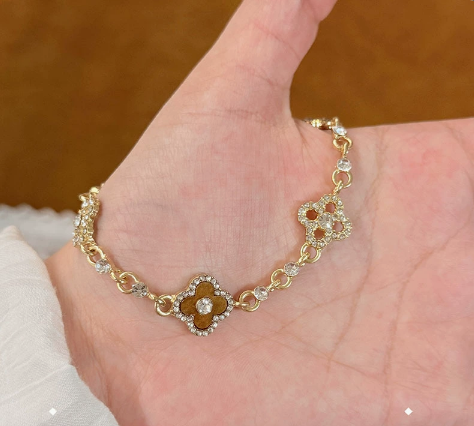 Tiger-Eye-Look Clover Titanium Steel Bracelet, Gold Tone.
